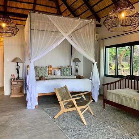Hornbill Lodge Kariba Екстериор снимка